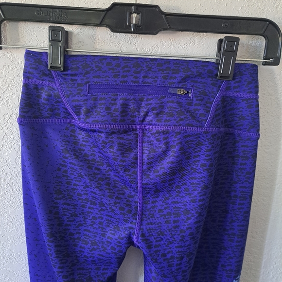 Asym Camo Sonar Athleta leggings - Picture 7 of 7